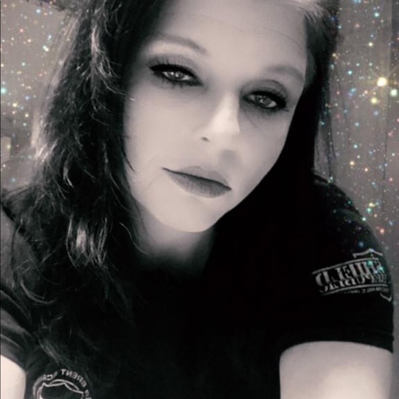 Meet your Posher, Jamie - Picture 2 of 15